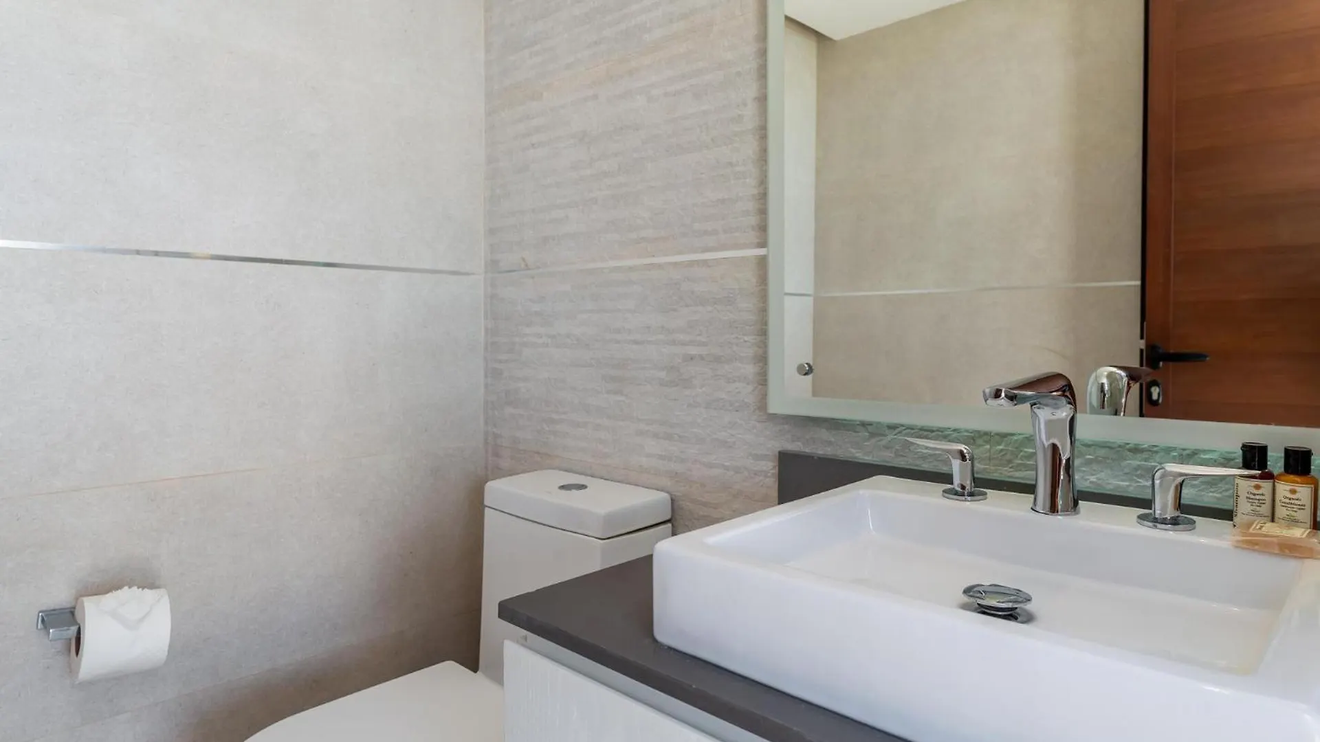 Oce31- Oceana 2 Bedroom Amazing Ocean View Penthouse Playa del Carmen Apartment